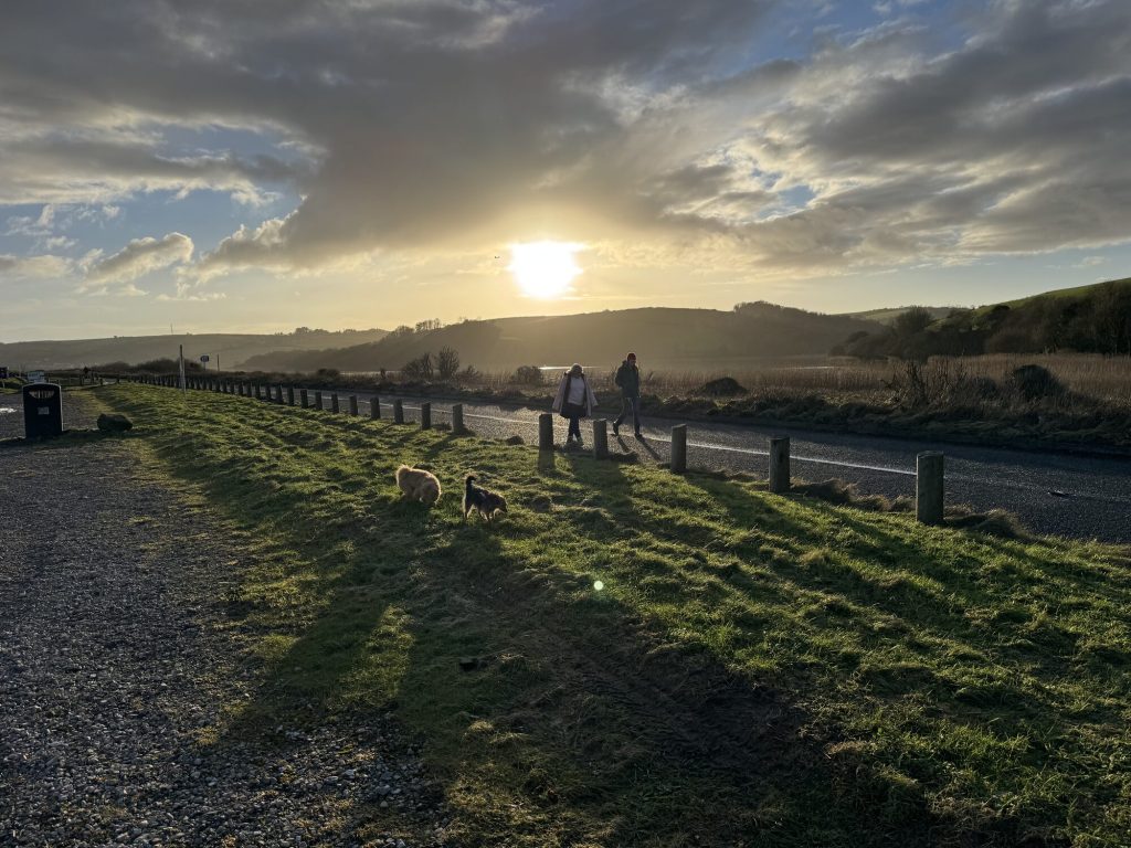 IMG 1600 1024x768